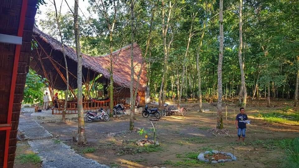 Etalauser Jungle Gate Ecoresort Букит-Лаванг Экстерьер фото